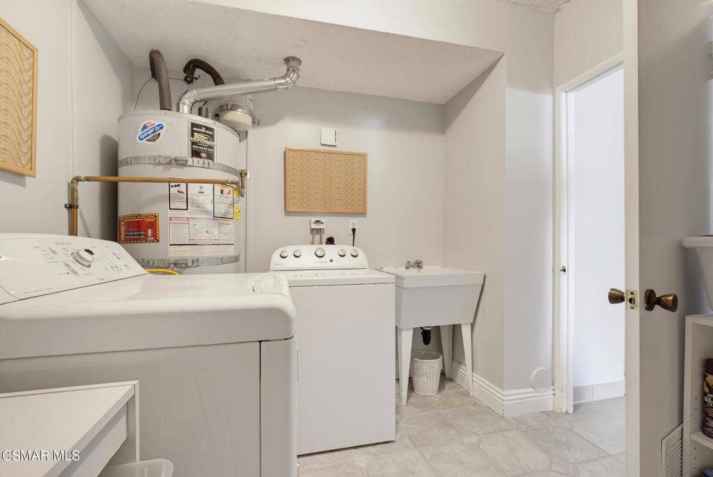 6512 Pinion Street, Oak Park, CA 91377 Laundry Room
