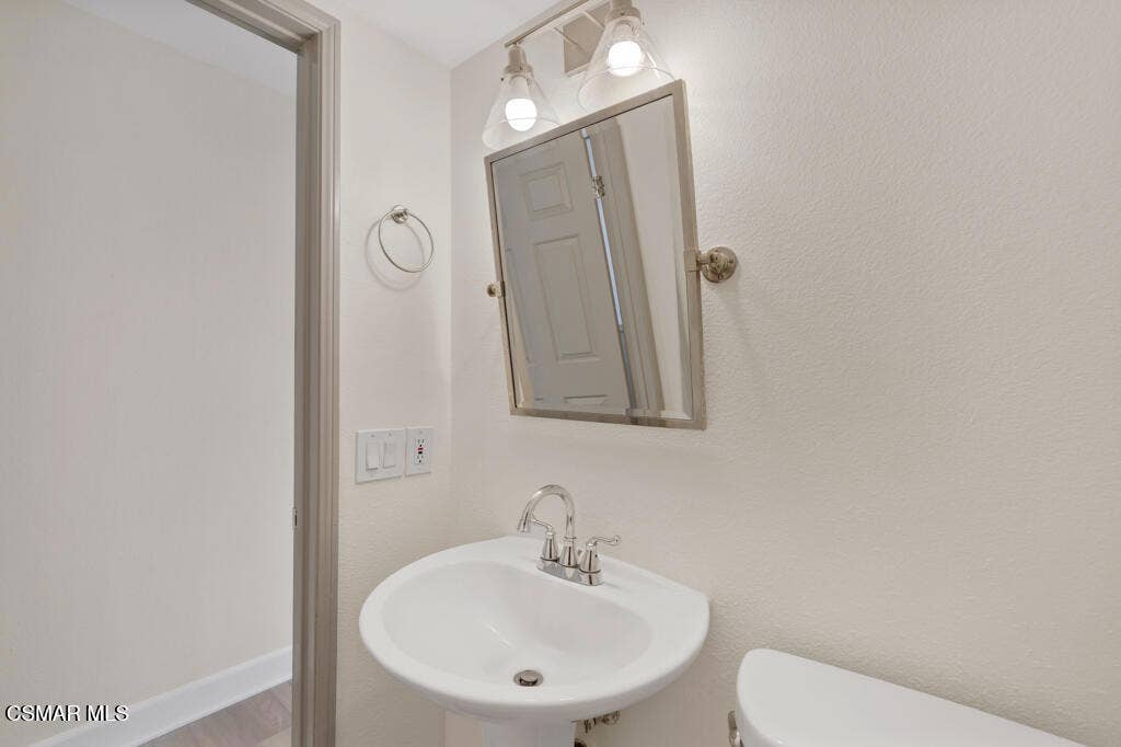 7631 Wiscasset Drive, Canoga Park, CA 91304 7631 Wiscasset Dr- HsHProd-60