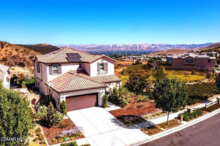Property photo for 67 Redwood Grove Court, Simi Valley, CA