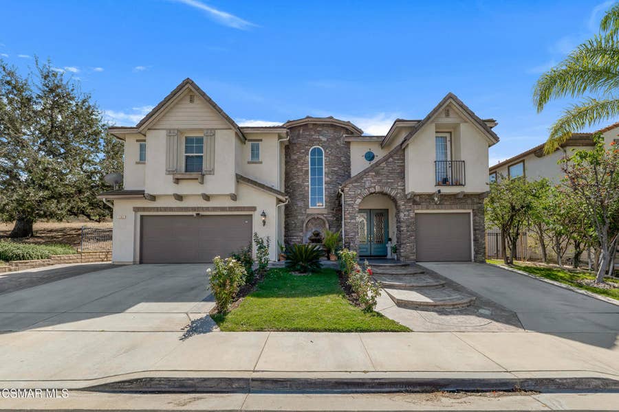 Property photo for 5588 California Oak Street, Simi Valley, CA