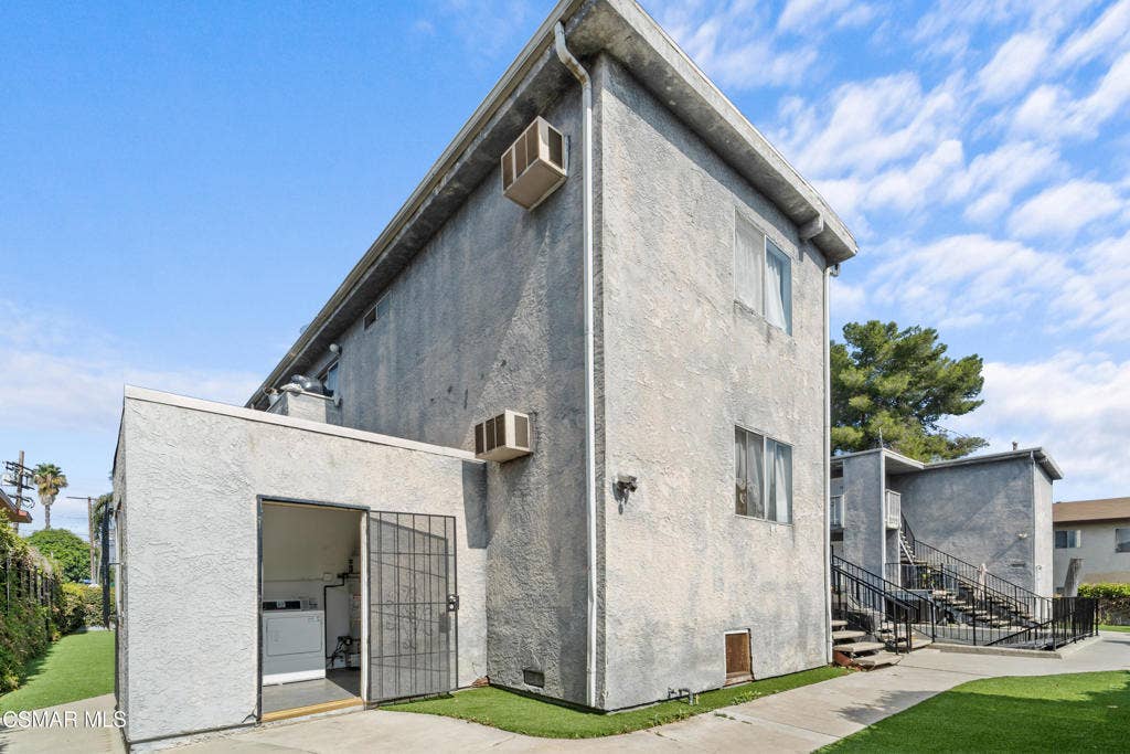 18356 Napa Street, Northridge, CA 91325 18356 Napa St-4