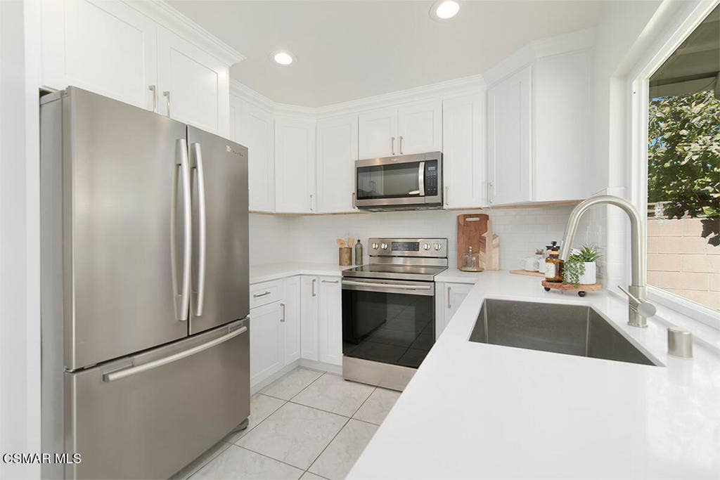 2676 Castillo Circle, Thousand Oaks, CA 91360 08
