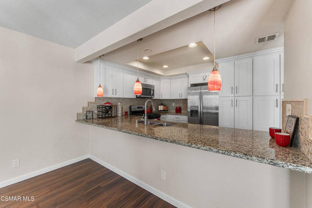 612 Artisan Road, Newbury Park, CA 91320 Kitchen 2