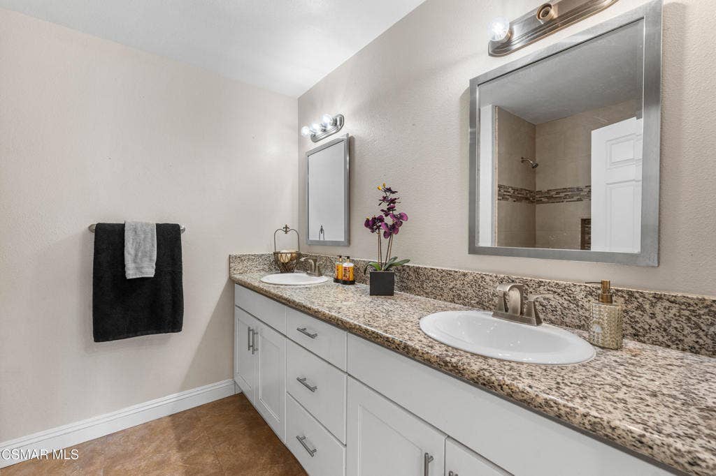 612 Artisan Road, Newbury Park, CA 91320 Master Bath