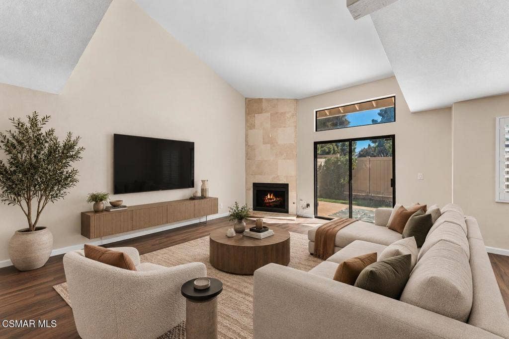612 Artisan Road, Newbury Park, CA 91320 1