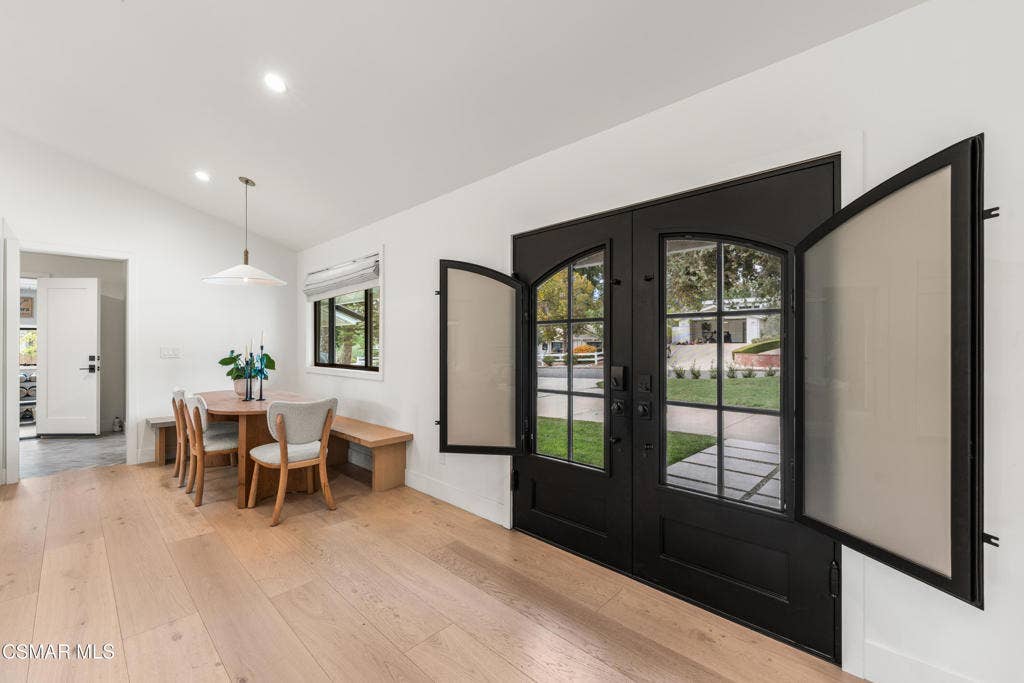 Deluxe Double Doors