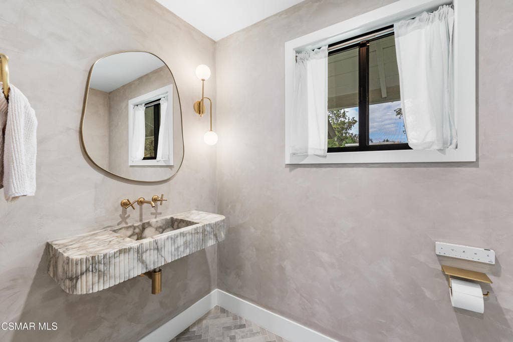Powder Bath