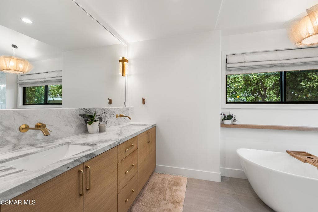 Double Sinks