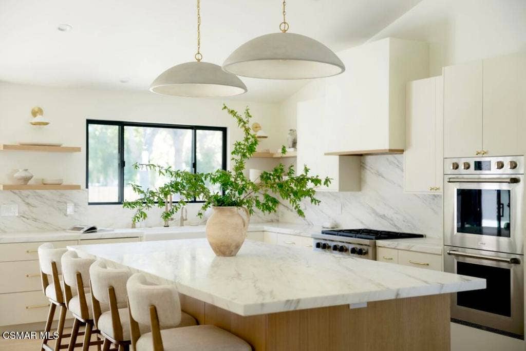Gourmet Kitchen