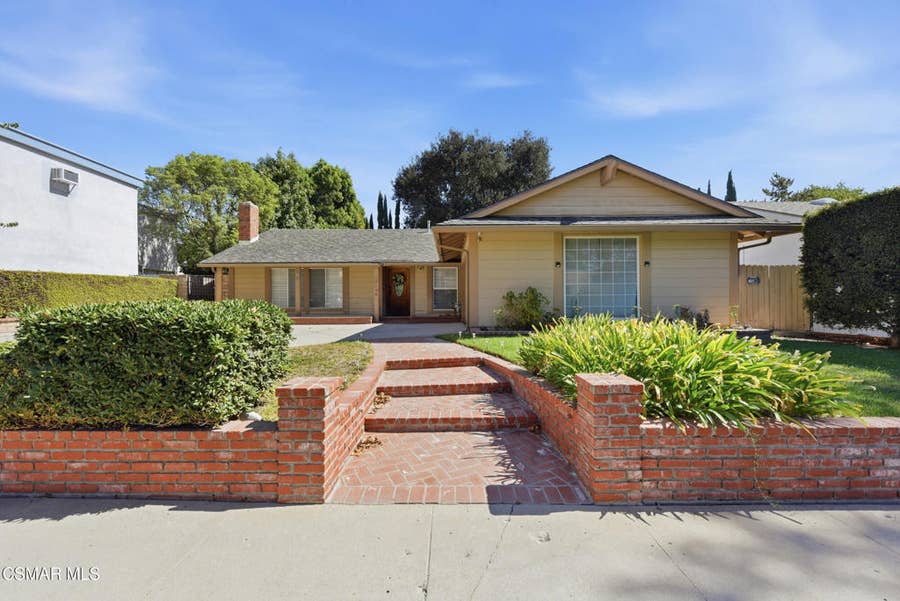 Property photo for 2106 Fernwood Court, Simi Valley, CA