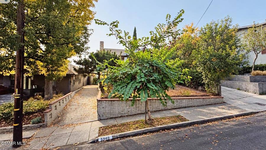 Property photo for 5946 Great Oak Circle, Los Angeles, CA