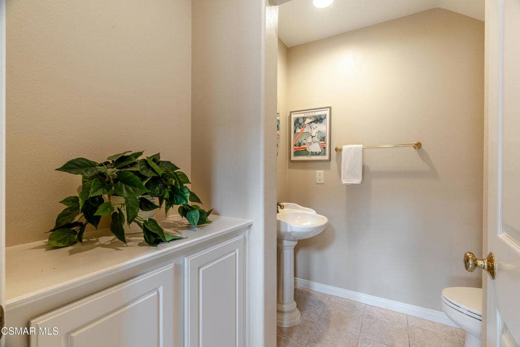 4300 Via Entrada, Newbury Park, CA 91320 25