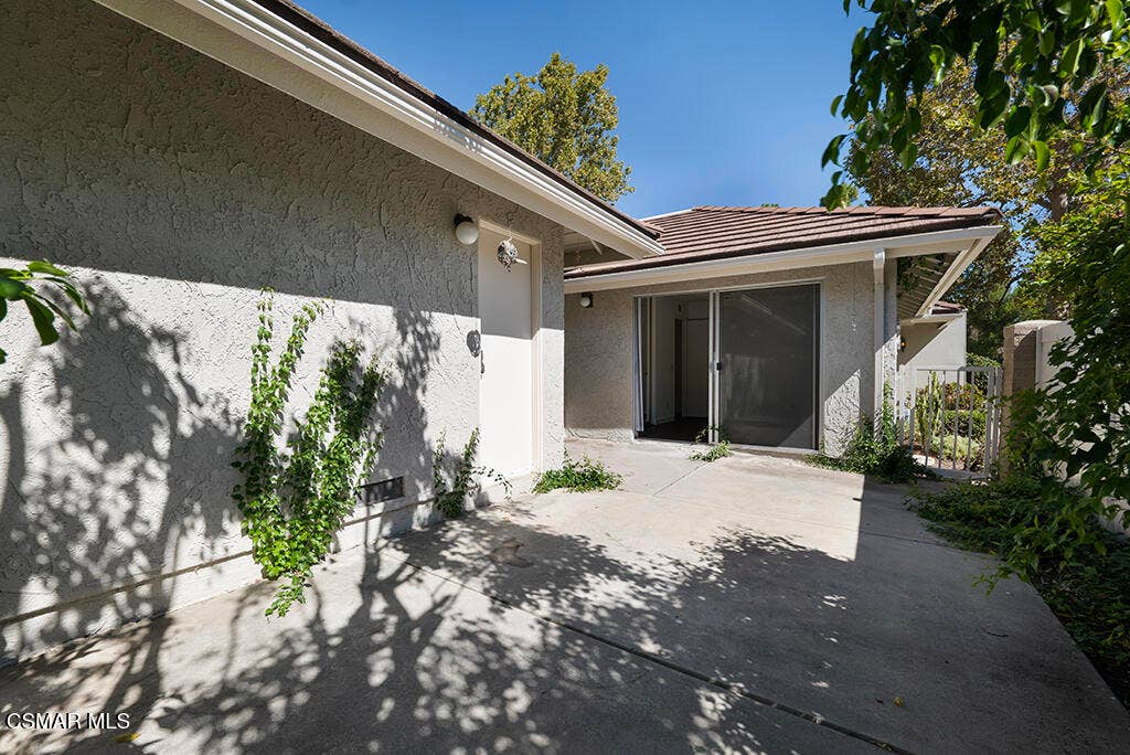 2113 Portola Lane, Westlake Village, CA 91361 2113 Portola Ln, Westlake Village -HsHPr