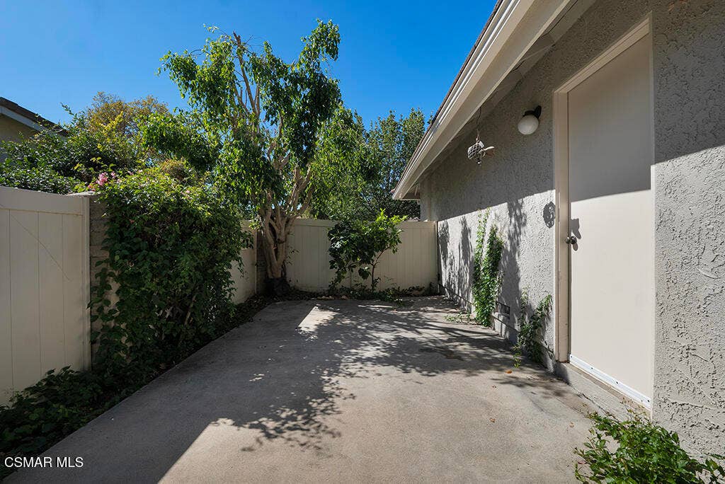 2113 Portola Lane, Westlake Village, CA 91361 2113 Portola Ln, Westlake Village -HsHPr