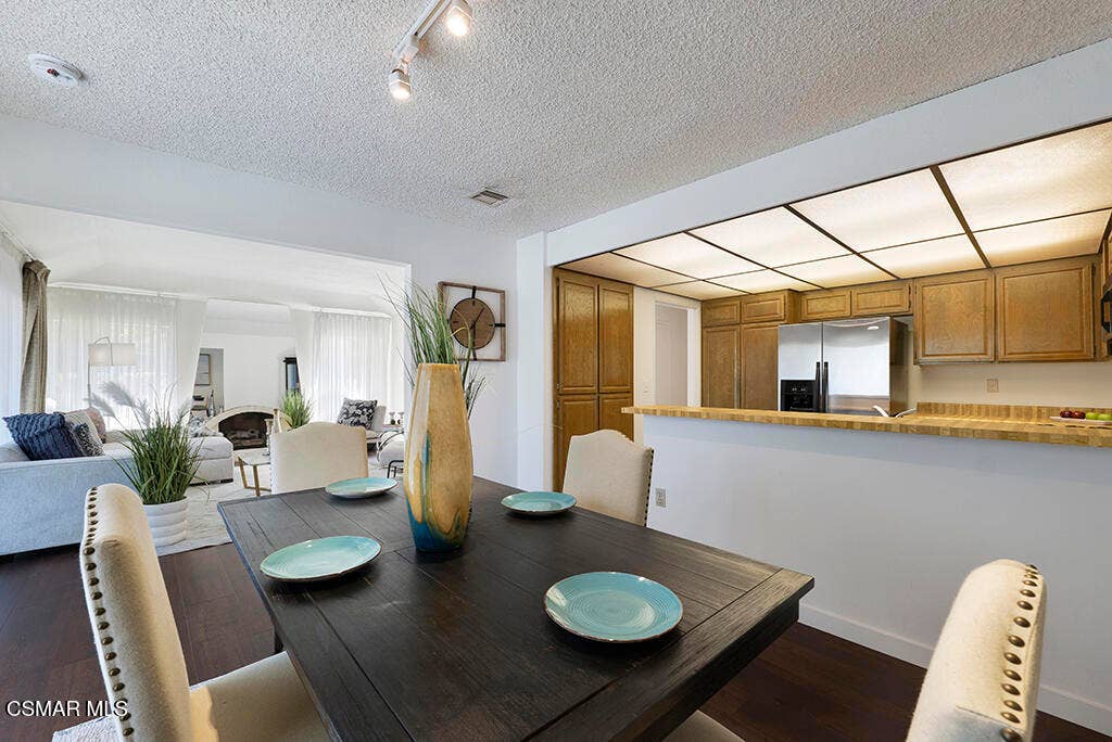 2113 Portola Lane, Westlake Village, CA 91361 2113 Portola Ln, Westlake Village -HsHPr