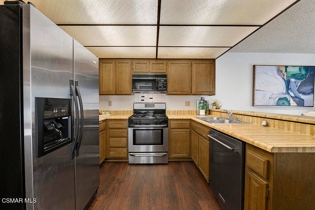 2113 Portola Lane, Westlake Village, CA 91361 2113 Portola Ln, Westlake Village -HsHPr