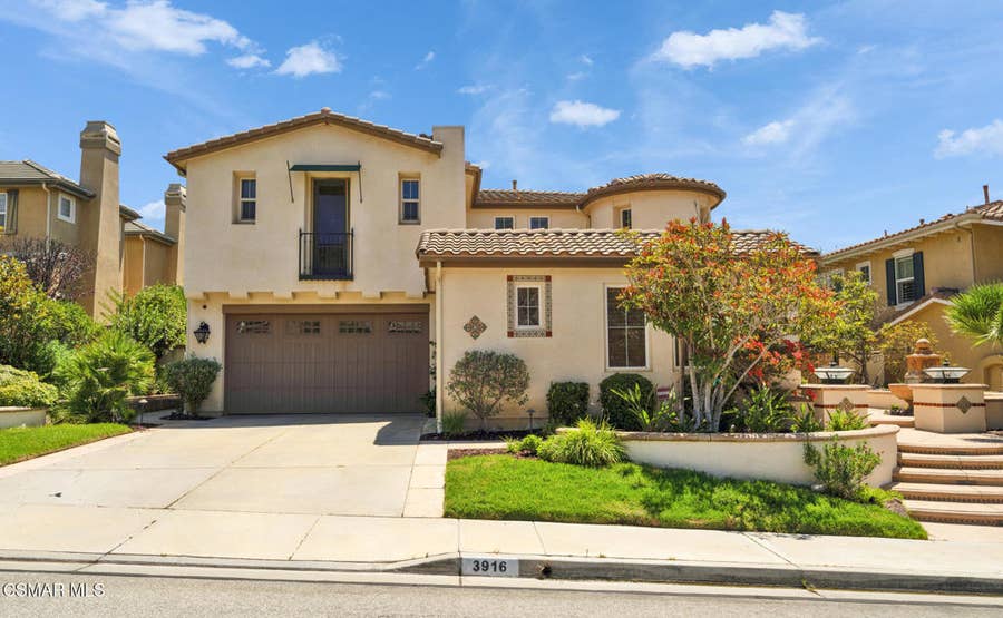 Property photo for 3916 Eagle Flight Drive, Simi Valley, CA