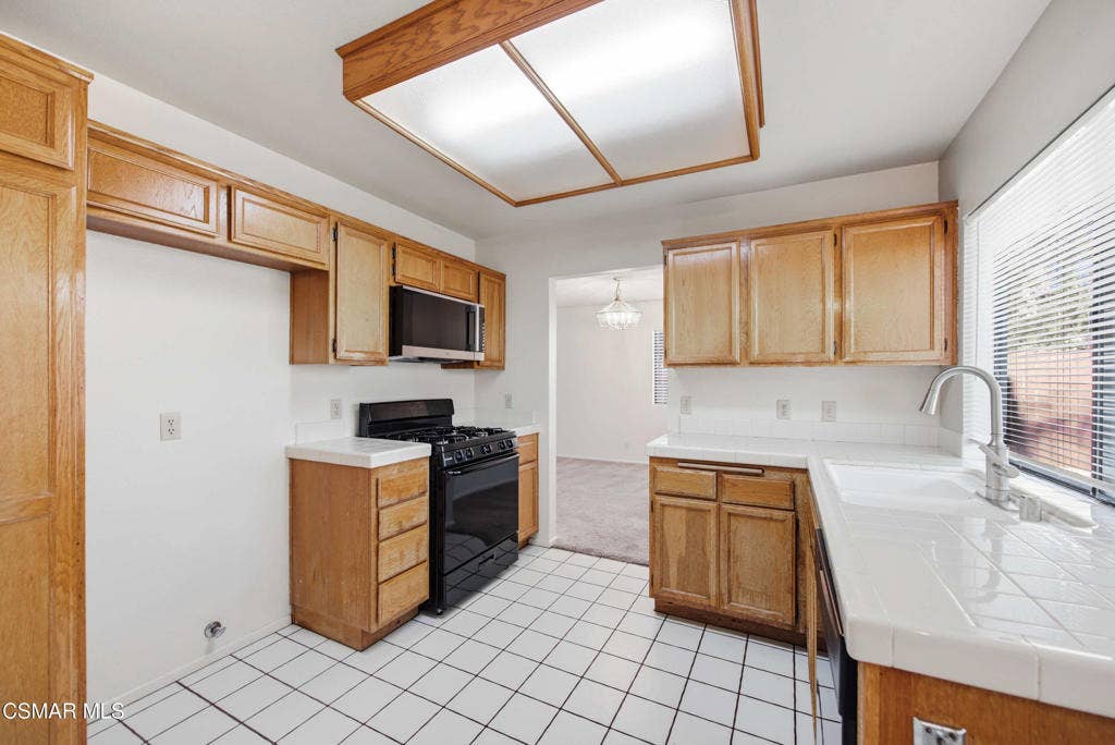 2062 Riverbirch Drive, Simi Valley, CA 93063 2062 Riverbirch Dr Simi Valley-12