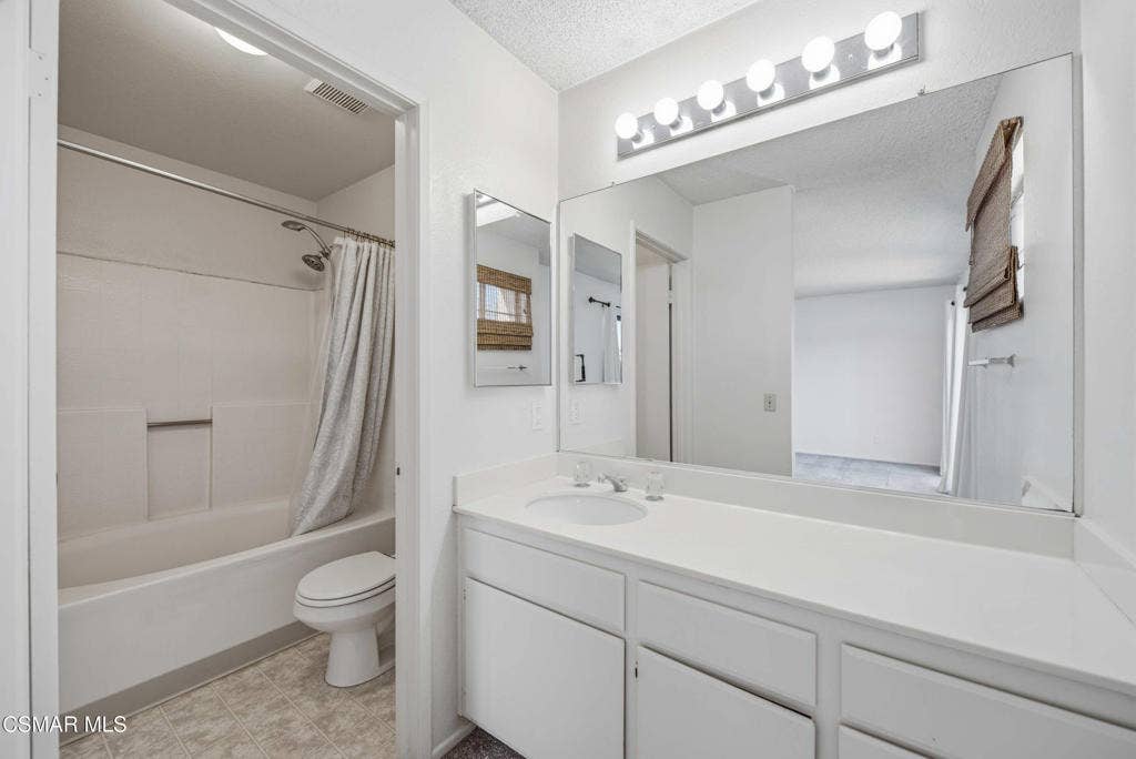 2062 Riverbirch Drive, Simi Valley, CA 93063 2062 Riverbirch Dr Simi Valley-21