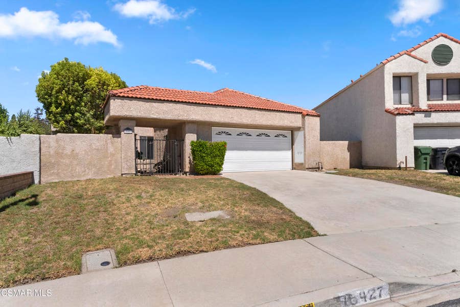 Property photo for 15427 Kernvale Avenue, Moorpark, CA