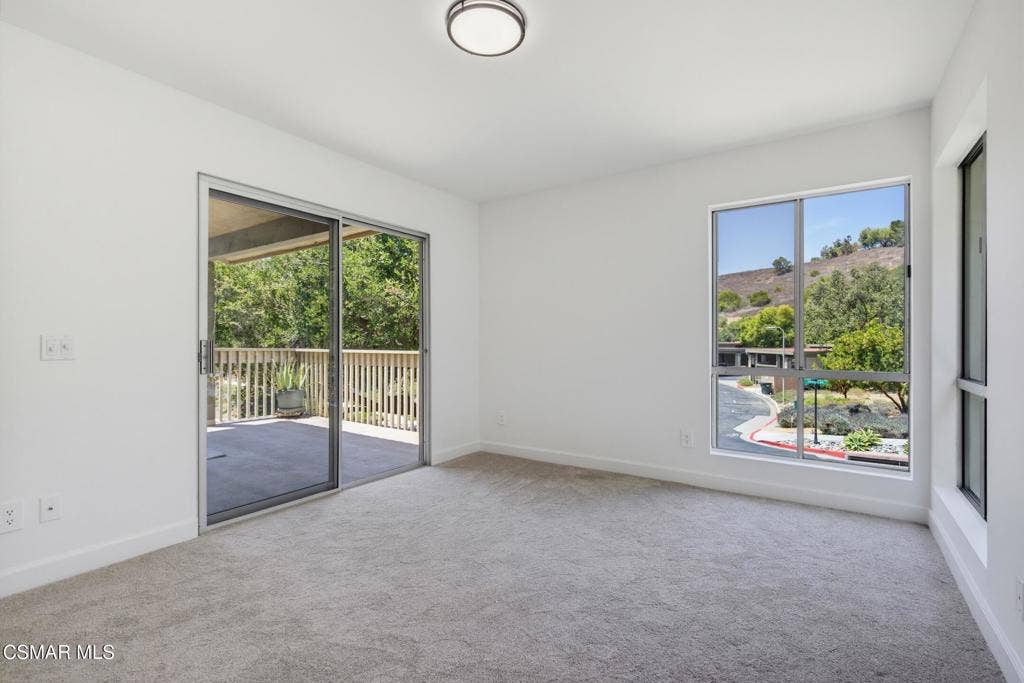291 Sequoia Court, #34, Thousand Oaks, CA 91360 Bedroom 2