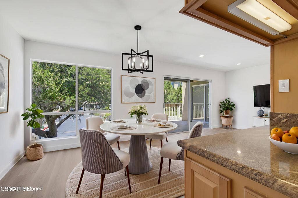 291 Sequoia Court, #34, Thousand Oaks, CA 91360 Dining-Area - Dining Room - Scandinavian
