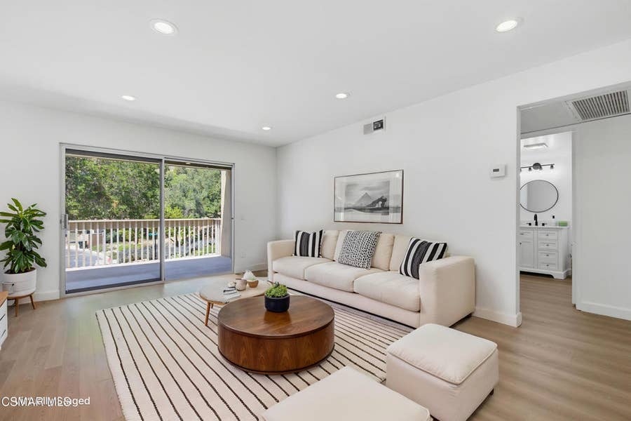 Property photo for 291 Sequoia Court, #34, Thousand Oaks, CA