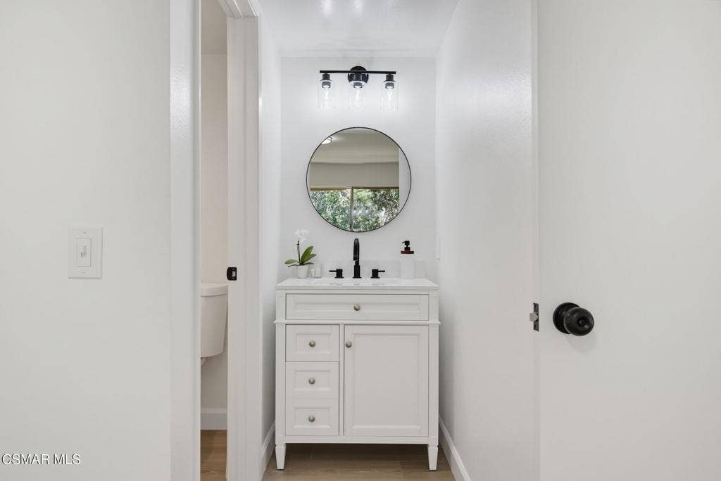 291 Sequoia Court, #34, Thousand Oaks, CA 91360 Bathroom 2.1