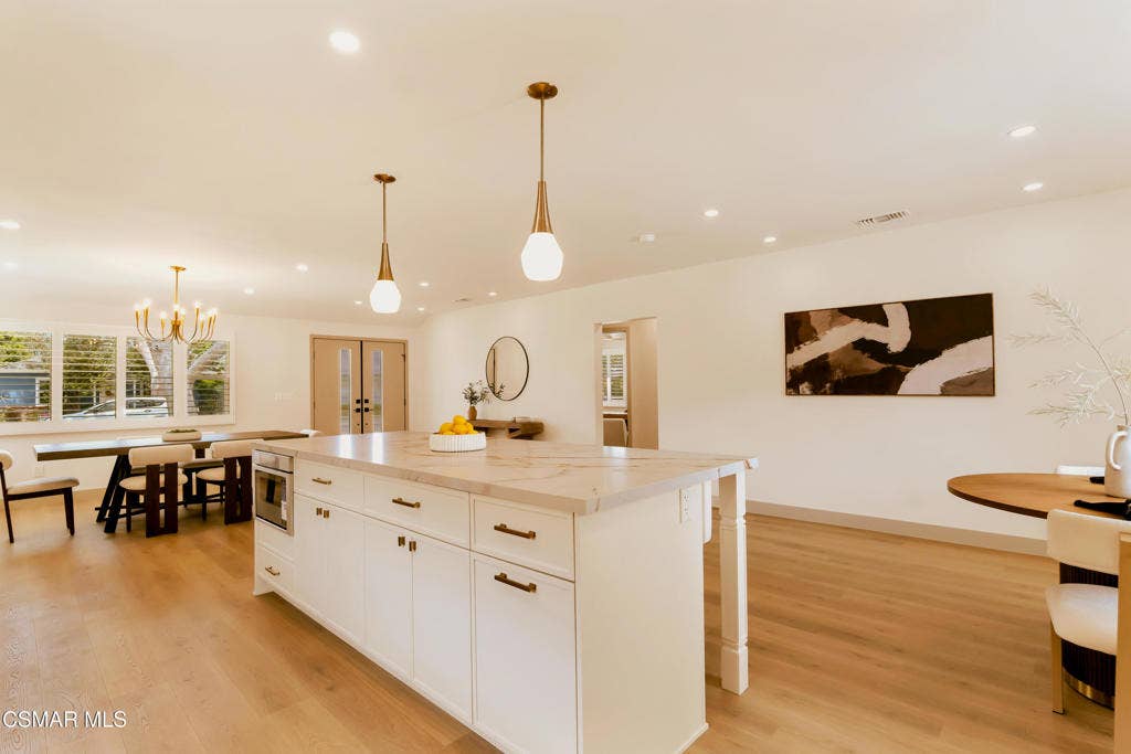 11118 Lindblade Street, Culver City, CA 90230 11118 Lindblade St- HsHProd-16