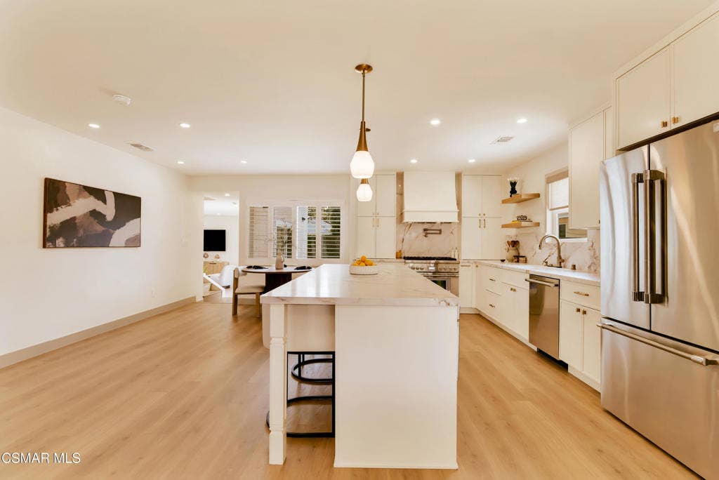 11118 Lindblade Street, Culver City, CA 90230 11118 Lindblade St- HsHProd-14
