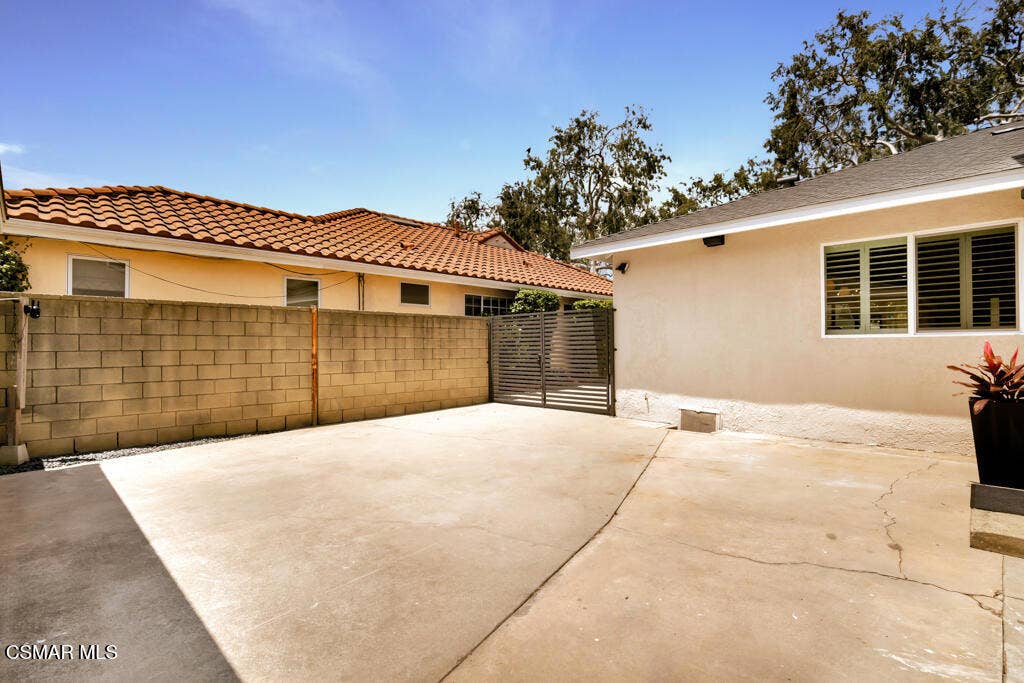 11118 Lindblade Street, Culver City, CA 90230 11118 Lindblade St- HsHProd-39