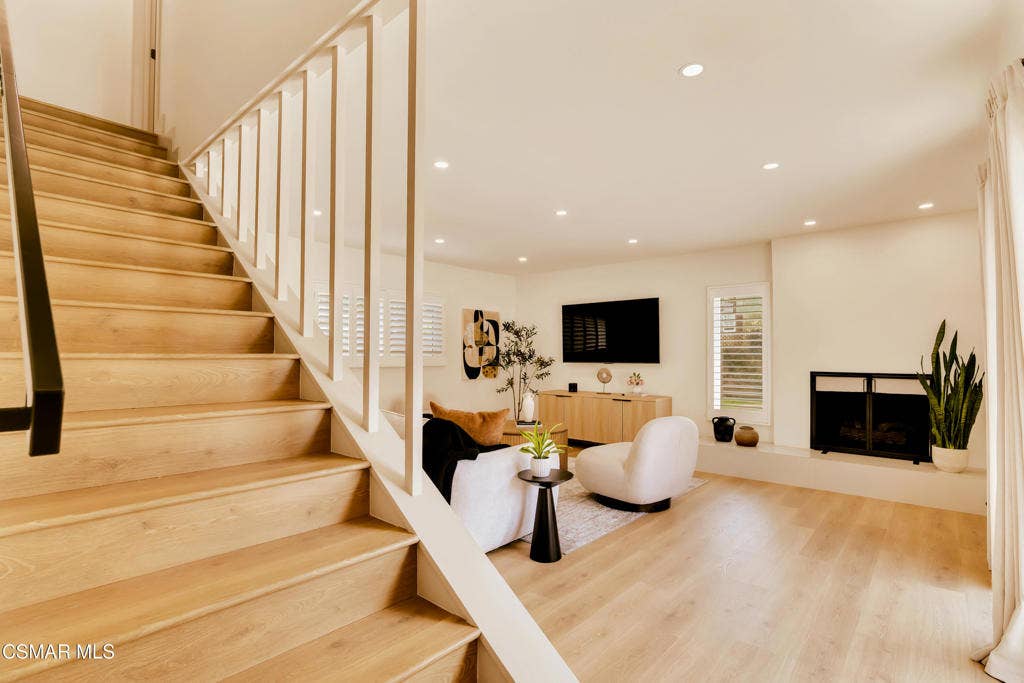 11118 Lindblade Street, Culver City, CA 90230 11118 Lindblade St- HsHProd-17