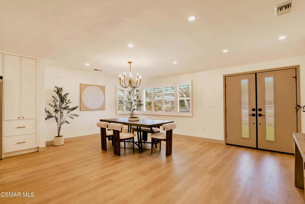 11118 Lindblade Street, Culver City, CA 90230 11118 Lindblade St- HsHProd-12