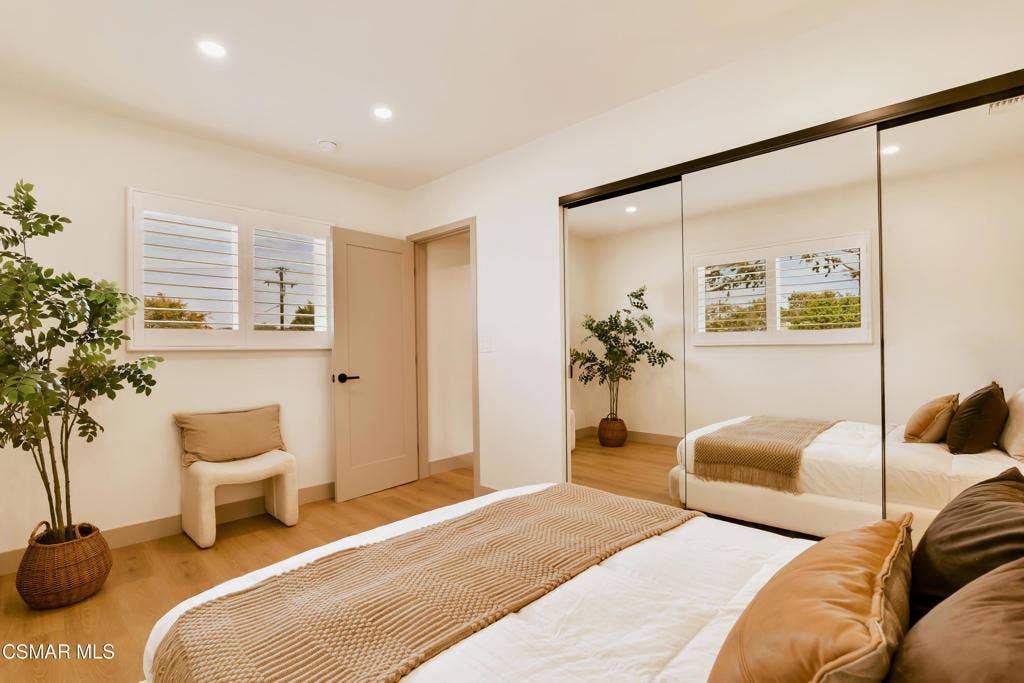11118 Lindblade Street, Culver City, CA 90230 11118 Lindblade St- HsHProd-34