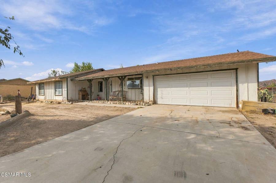 Property photo for 15171 Greenrock Avenue, Lancaster, CA