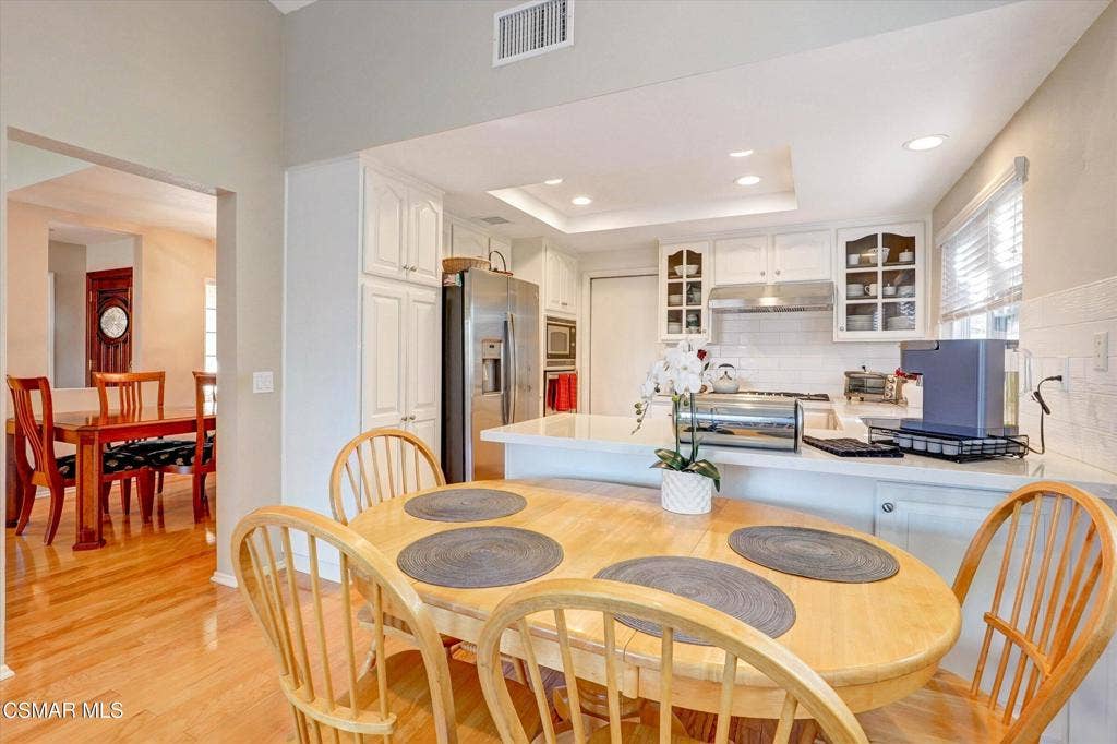 3989 Ashbourne Lane, Moorpark, CA 93021 15-3989 Ashbourne Ln-15