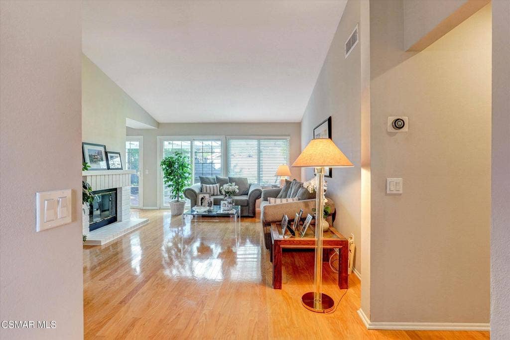 3989 Ashbourne Lane, Moorpark, CA 93021 04-3989 Ashbourne Ln-4