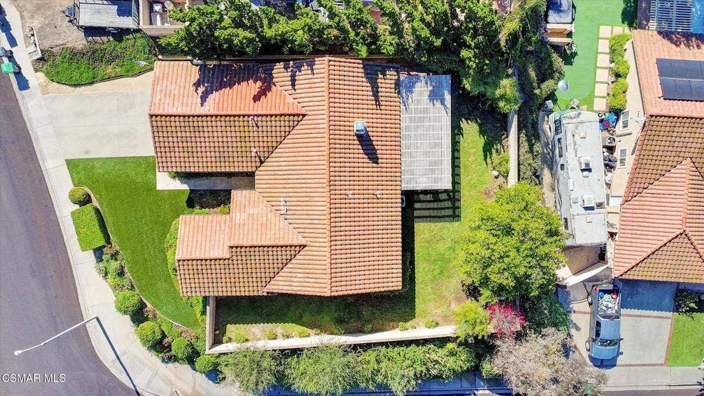 3989 Ashbourne Lane, Moorpark, CA 93021 44-3989 Ashbourne Ln-44