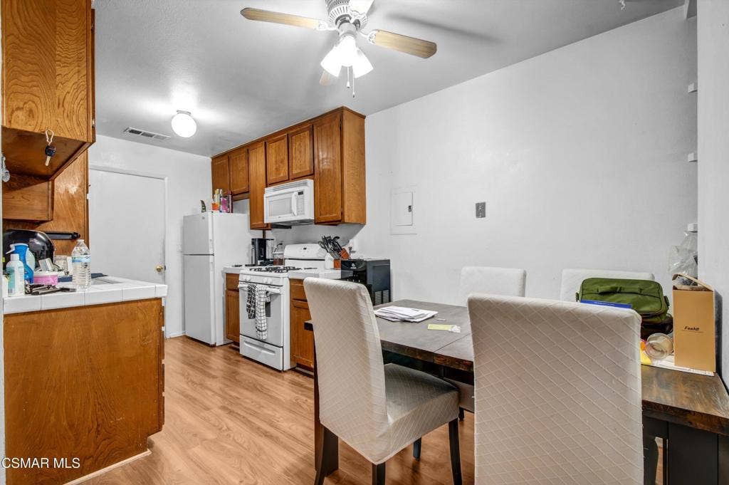 1933 Stow Street, Simi Valley, CA 93063 27-DSC04163_4_5_6_7