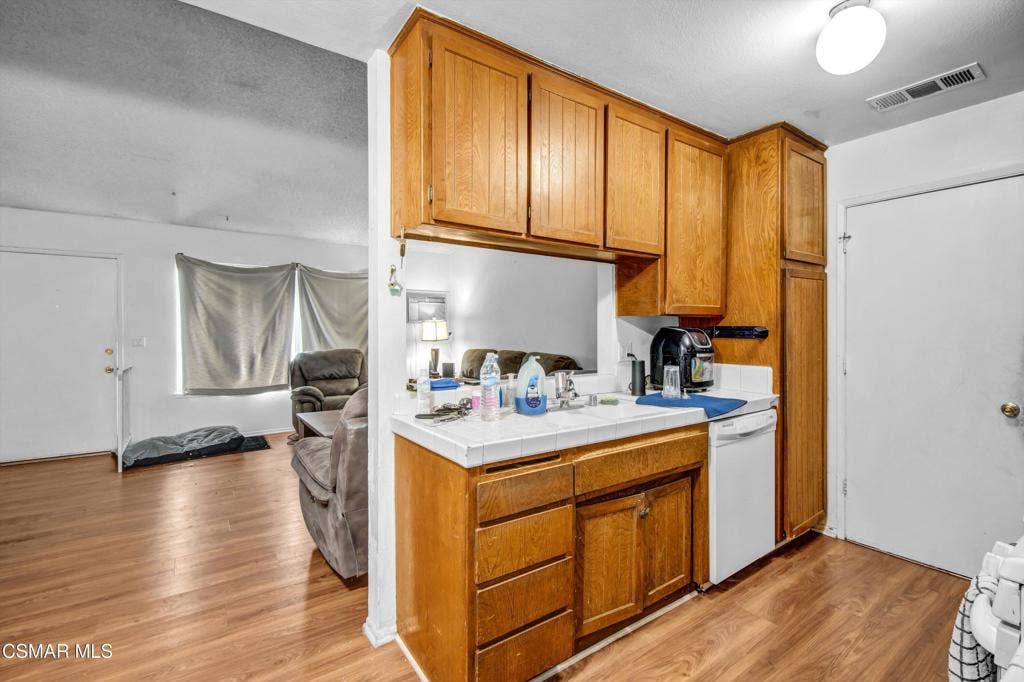 1933 Stow Street, Simi Valley, CA 93063 29-DSC04173_4_5_6_7