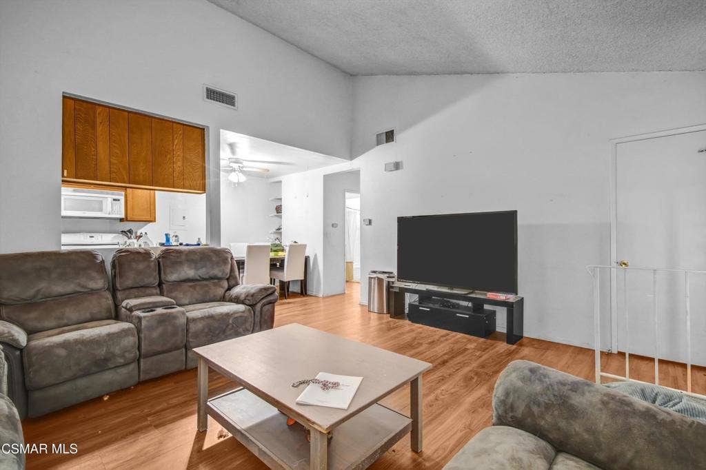1933 Stow Street, Simi Valley, CA 93063 26-DSC04158_59_60_61_62