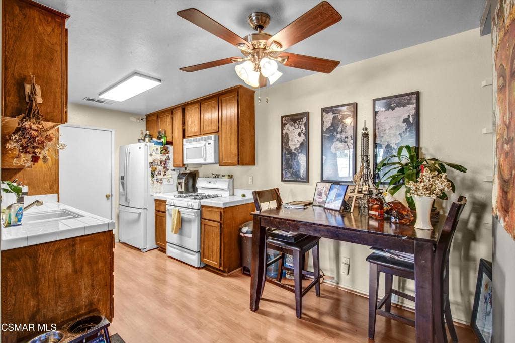 1933 Stow Street, Simi Valley, CA 93063 07-DSC04063_4_5_6_7