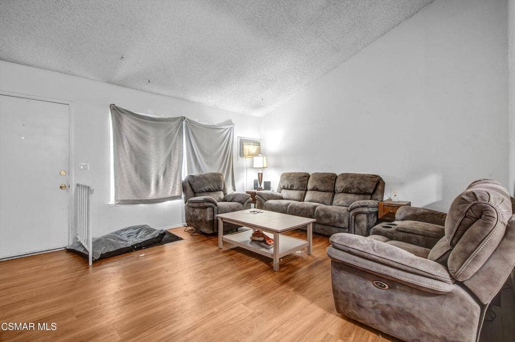1933 Stow Street, Simi Valley, CA 93063 25-DSC04153_4_5_6_7