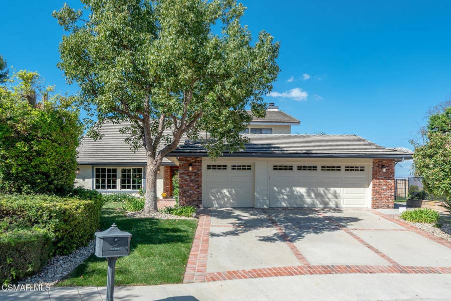 Property photo for 3877 Sunset Knolls Drive, Thousand Oaks, CA