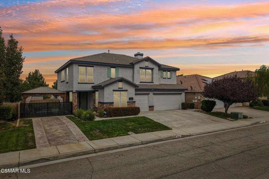 Property photo for 3619 Sungate Drive, Palmdale, CA