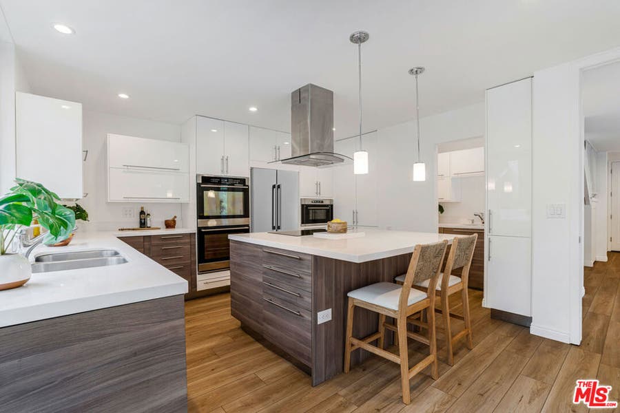 Property photo for 599 Avery Place, Long Beach, CA