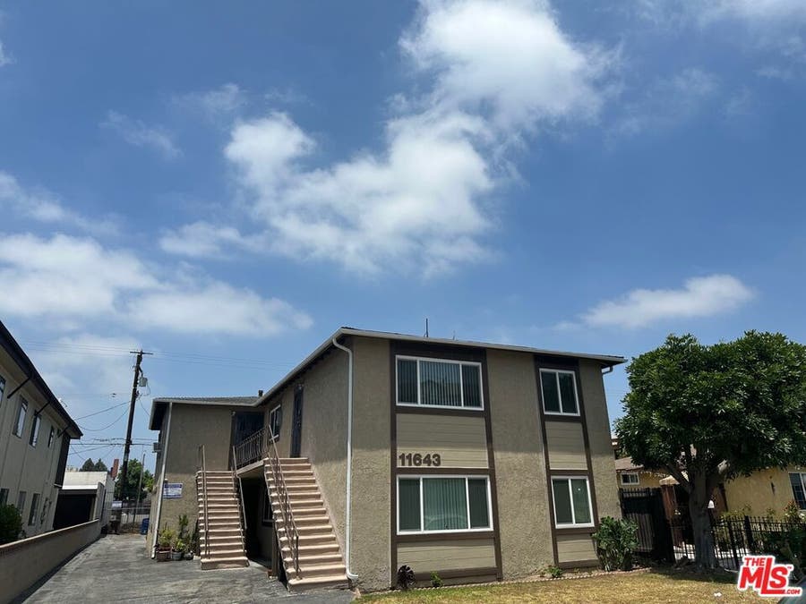 Property photo for 11643 Acacia Avenue, #C, Hawthorne, CA