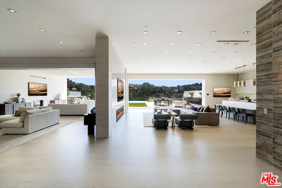 Property photo for 2620 Wallingford Drive, Beverly Hills, CA