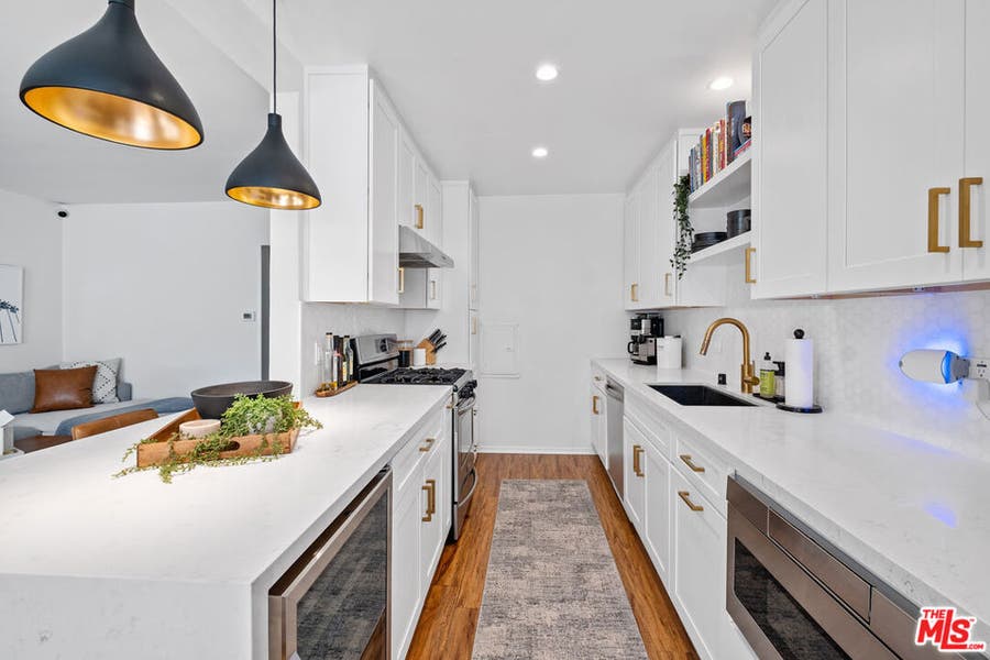 Property photo for 2621 Centinela Avenue, #17, Santa Monica, CA