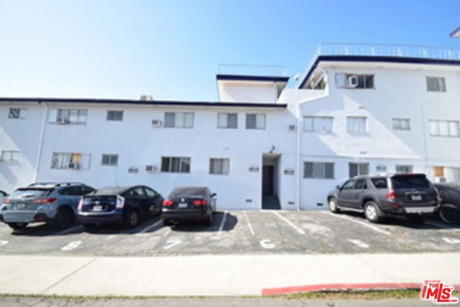 Property photo for 1940 Carmen Avenue, #PENTHOUSE, Los Angeles, CA